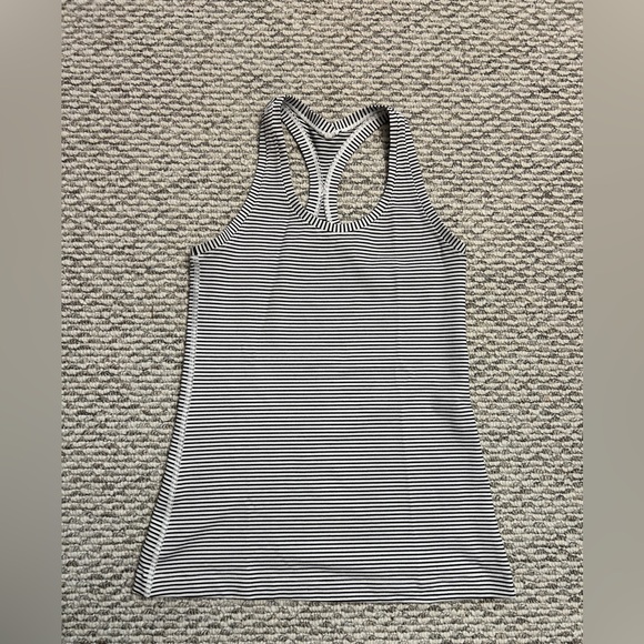 LULULEMON RACERBACK WORKOUT TOP - Picture 6 of 6